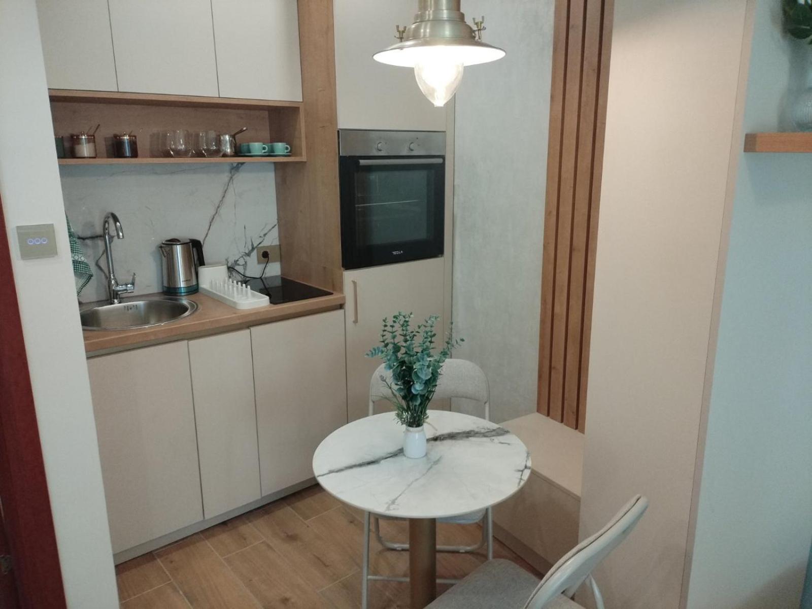 Apartment Centrum - Free Private Parking Нови Сад Екстериор снимка