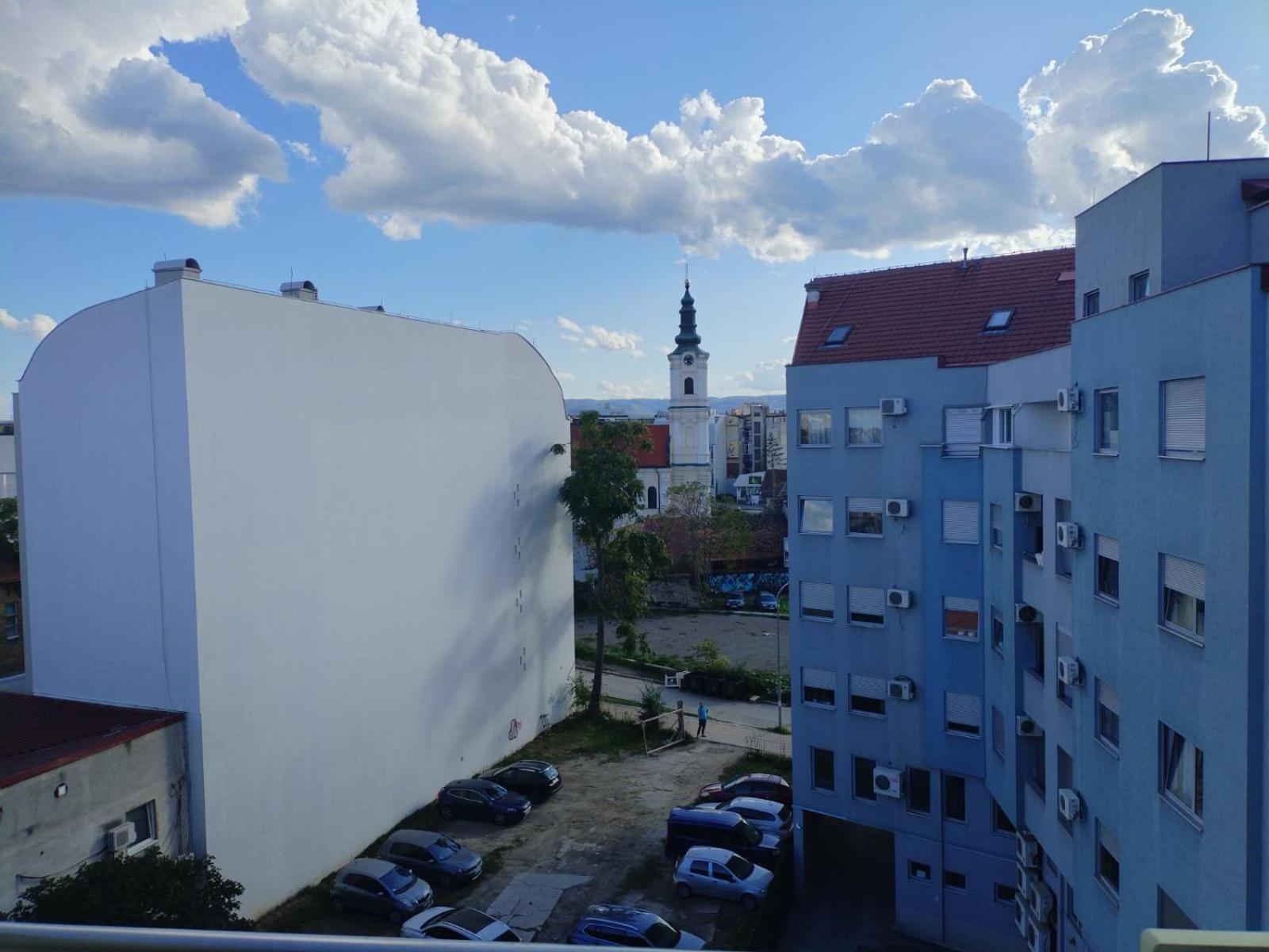 Apartment Centrum - Free Private Parking Нови Сад Екстериор снимка