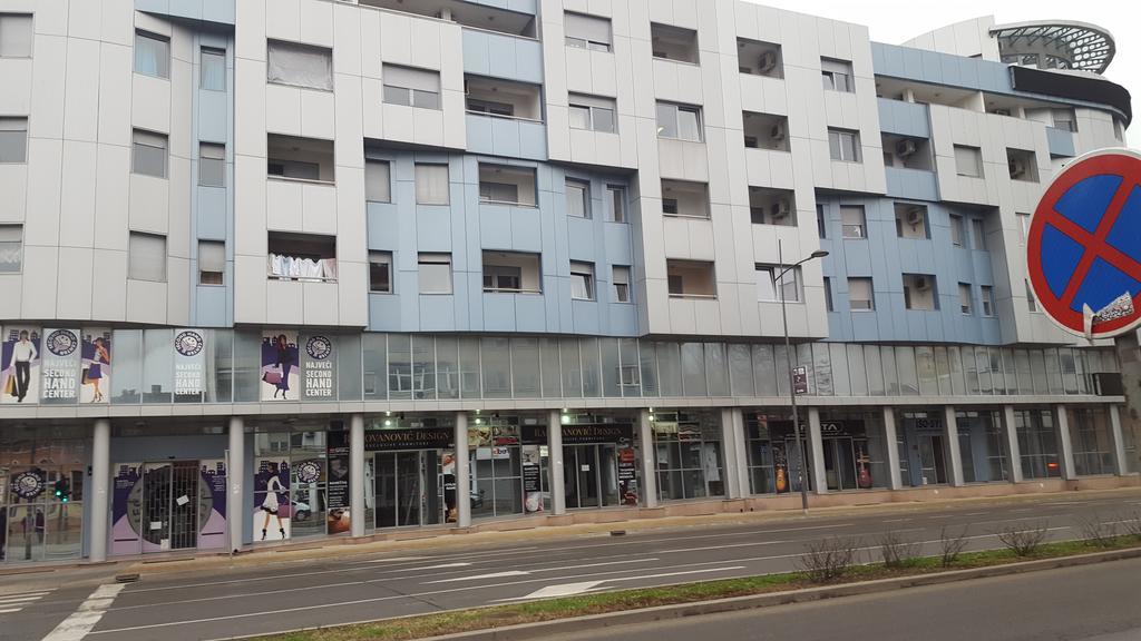 Apartment Centrum - Free Private Parking Нови Сад Екстериор снимка